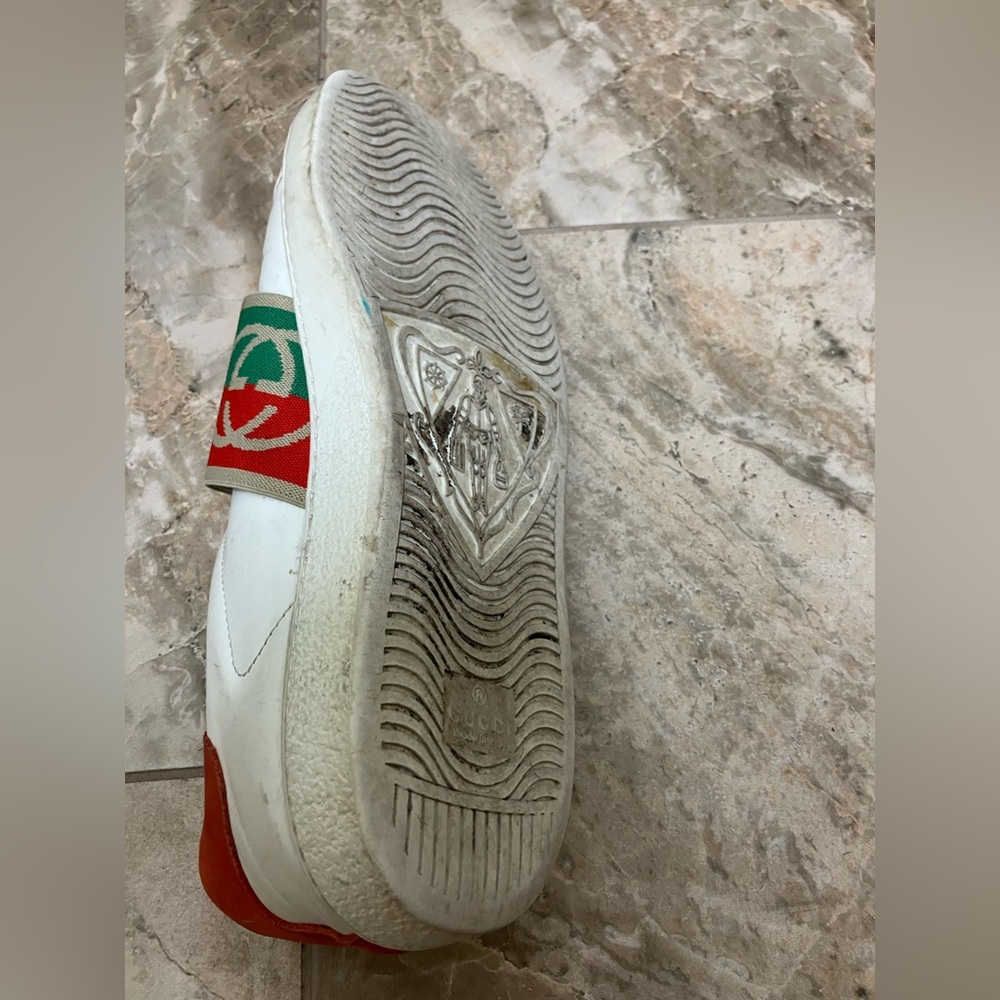 Gucci Ace sneaker in white leather with the signature green and red Web stripe - Picture 10 of 12